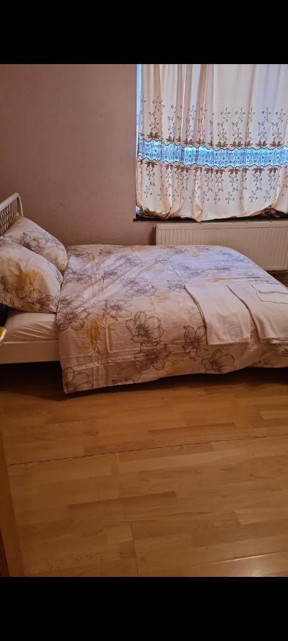 Maison De Vacances Хале Екстериор снимка