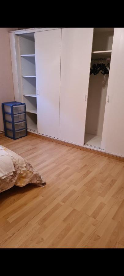 Maison De Vacances Хале Екстериор снимка